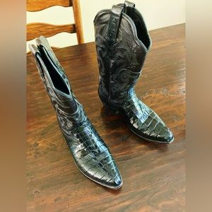 Dan Post Cowboys Boots. Black Caiman Alligator.